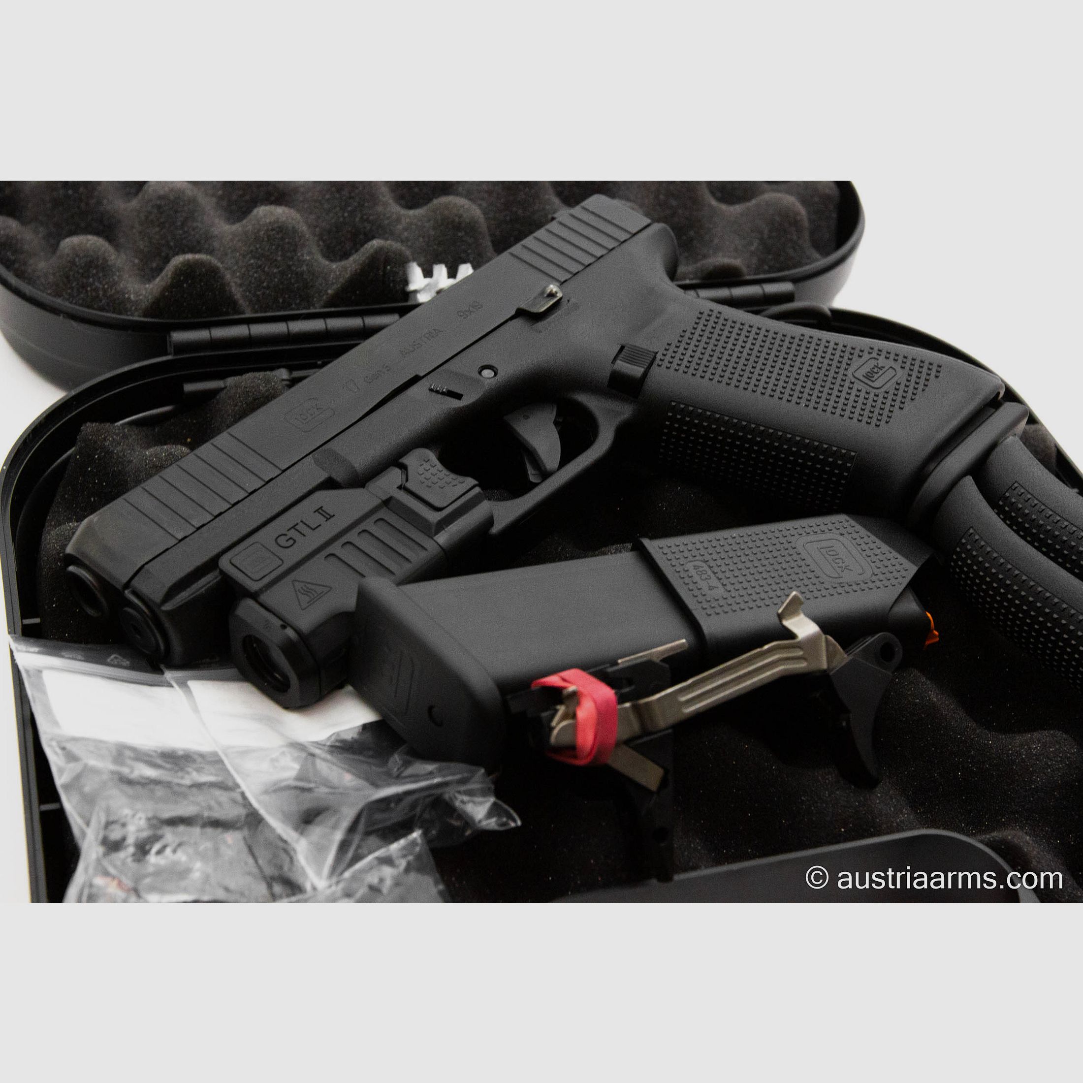 Glock 17 Generation 5 mit Glock GTL II, neuwertige Gebrauchtwaffe, 9 x 19 mm, Bild 4 von 4