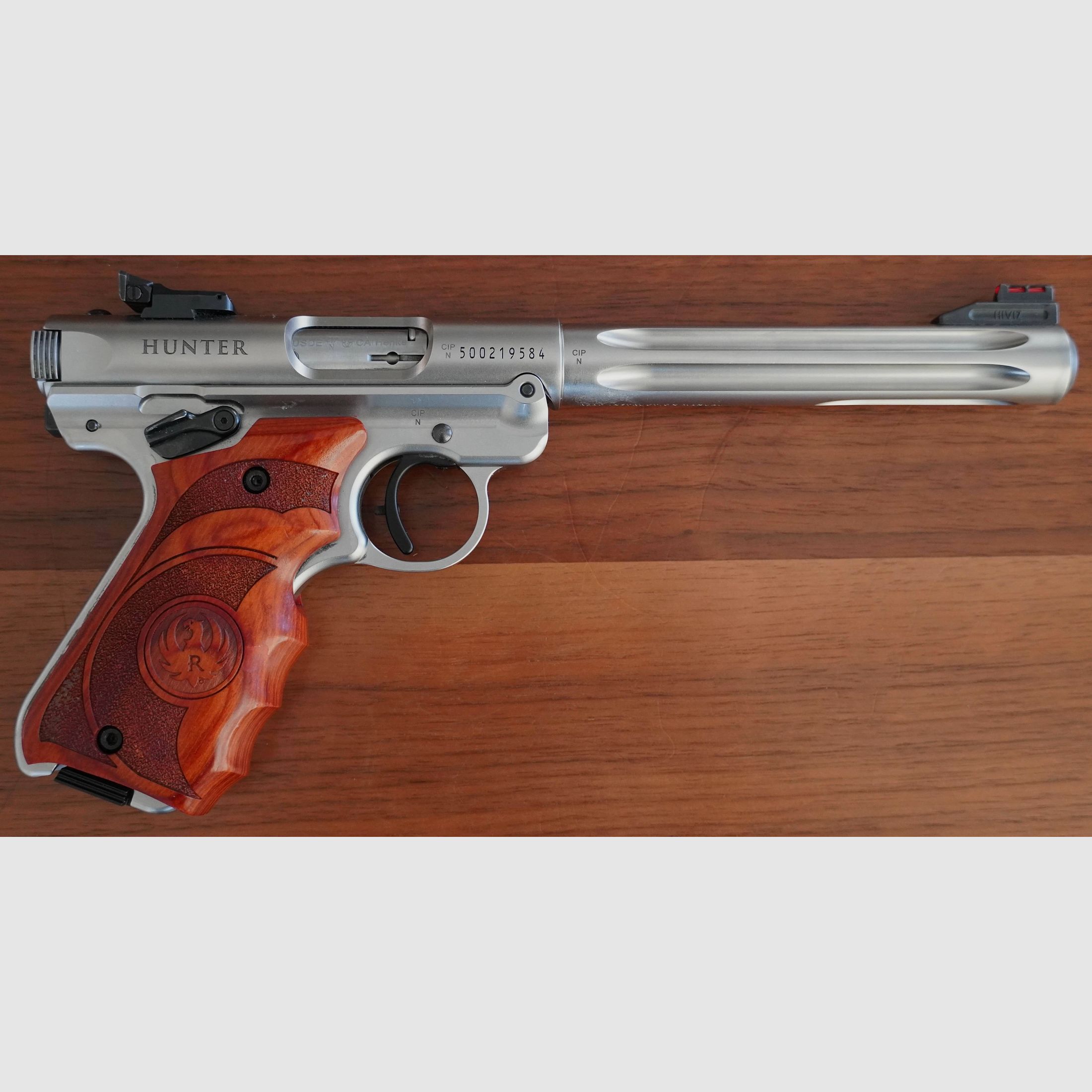 Ruger MARK / MK IV Hunter 6.88" stainless steel in caliber .22lr