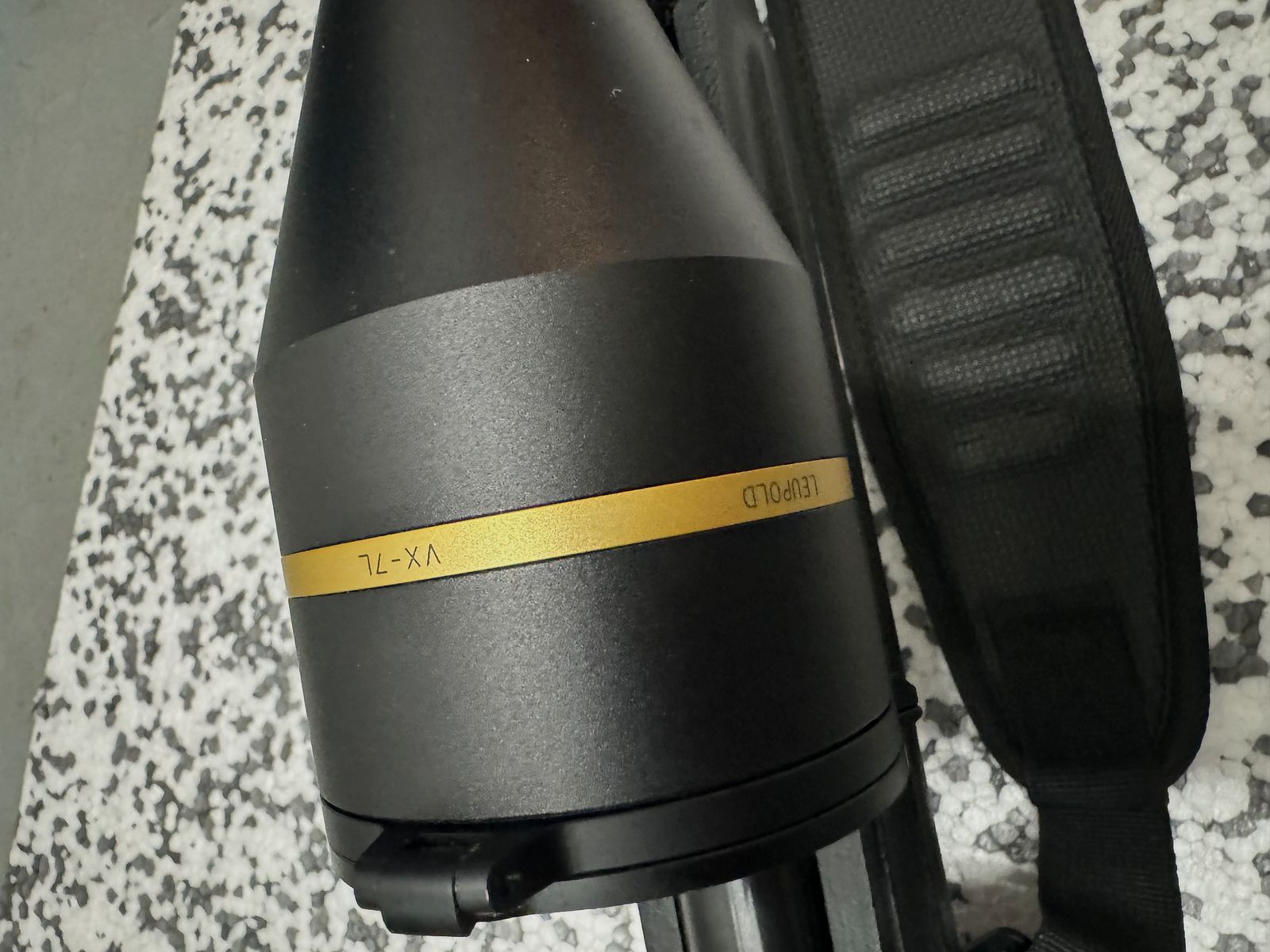 Howa Model 1500 Heavy Barrel .22-250 Rem. incl. Leupold VX-7L 3.5–14x56