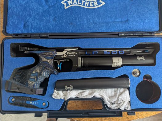 ifWalther LP500 Expert Blue Angel Griff:M rechts