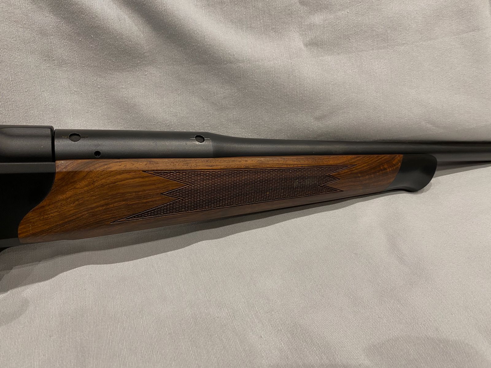 Blaser R8 Holz Standard mit Swarovski Sattelmontage 