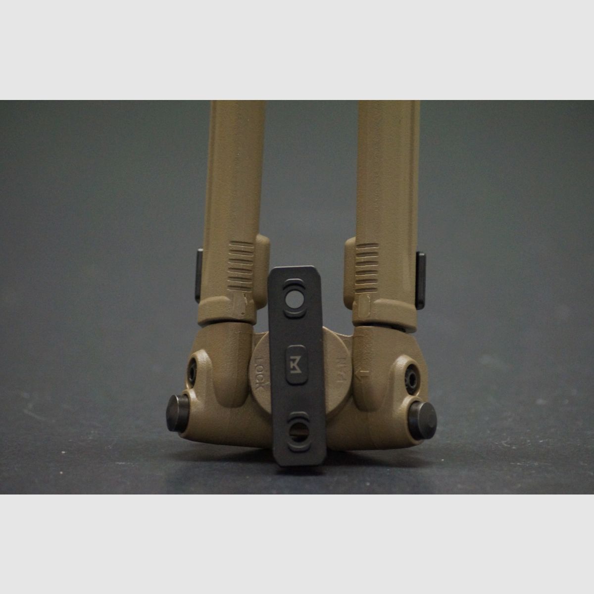 Magpul Zweibeinstütze M-lok FDE, Bild 2 von 3