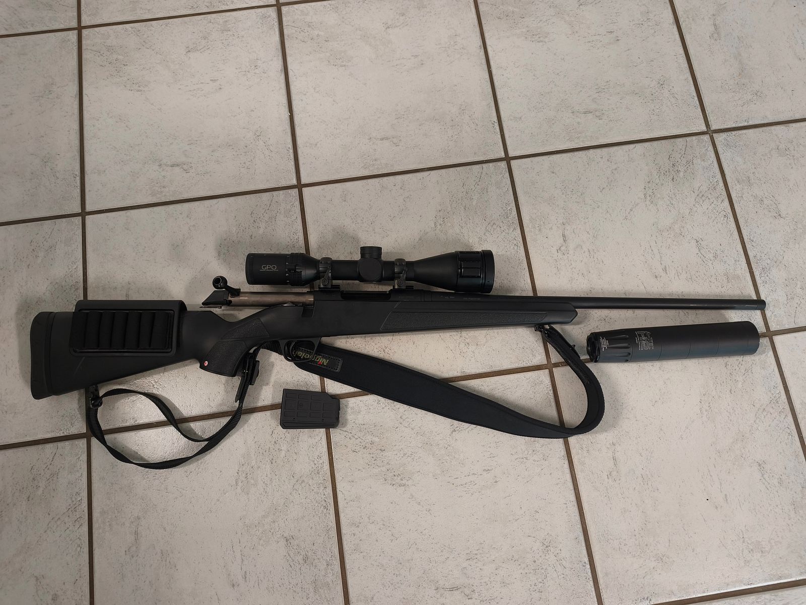 Winchester XPR Cal. .308 Win. pack complet avec optique & accessoires