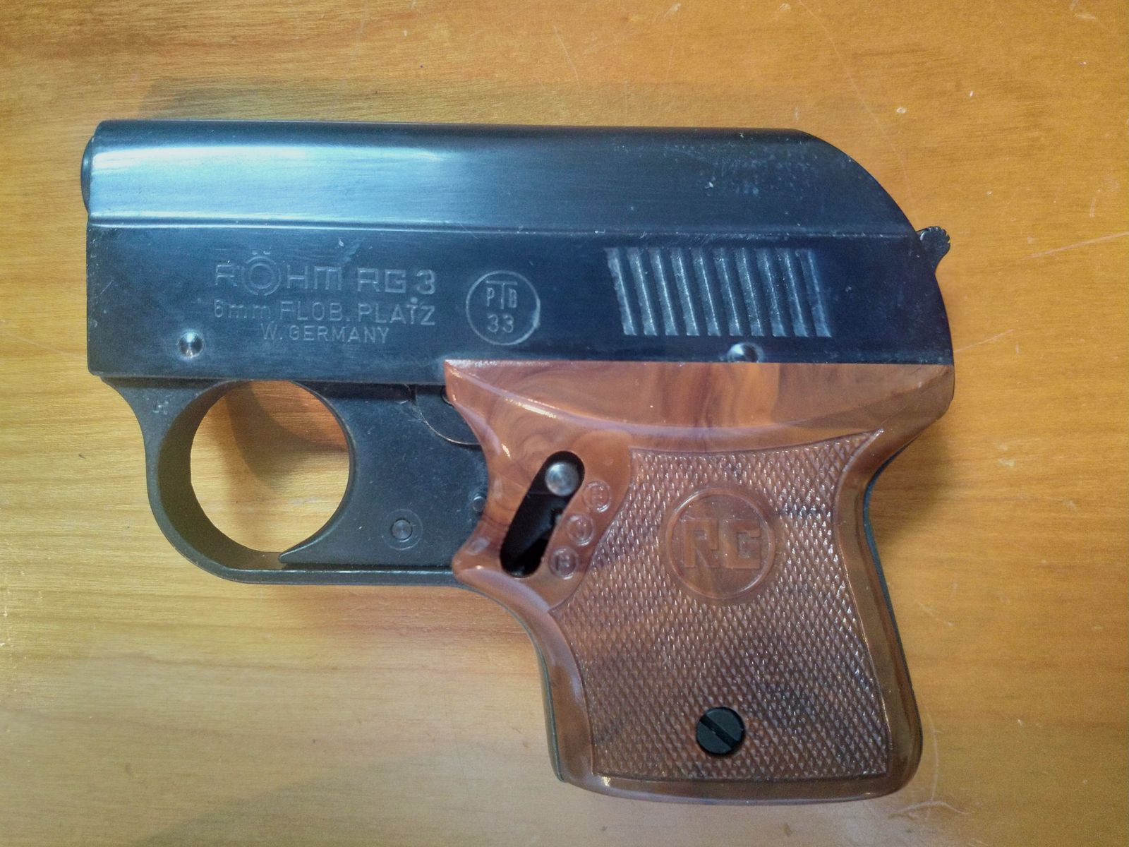 Blank, gas or signal pistol Röhm RG3