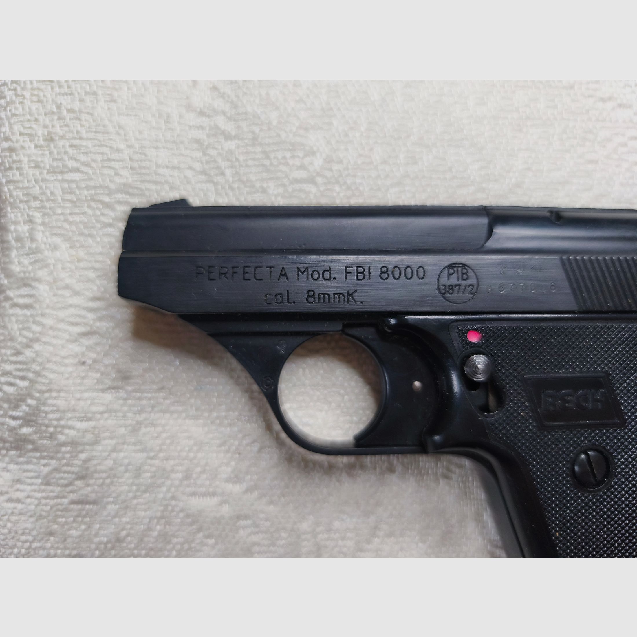 Perfecta FBI 8000