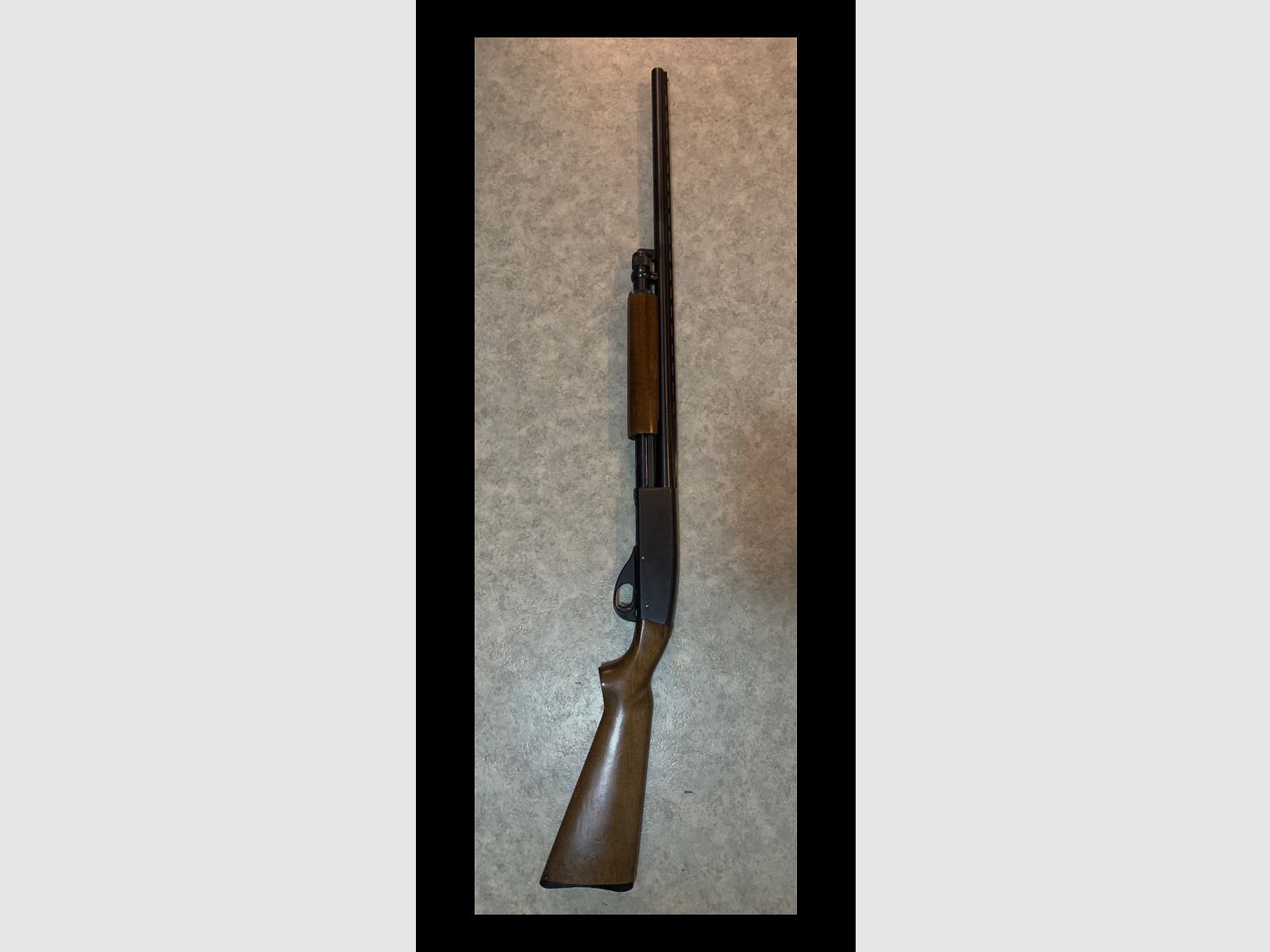 Smith & Wesson Eastfield 916-T Vorderschaftrepetierflinte Kal. 12/76