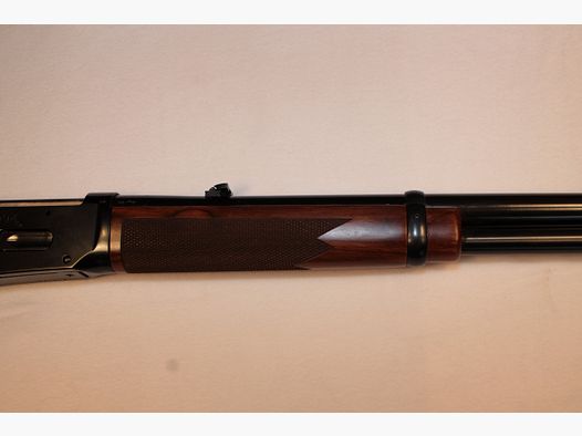 Winchester Unterhebelrepetierer Model 94 AE im Kaliber .356 Win.