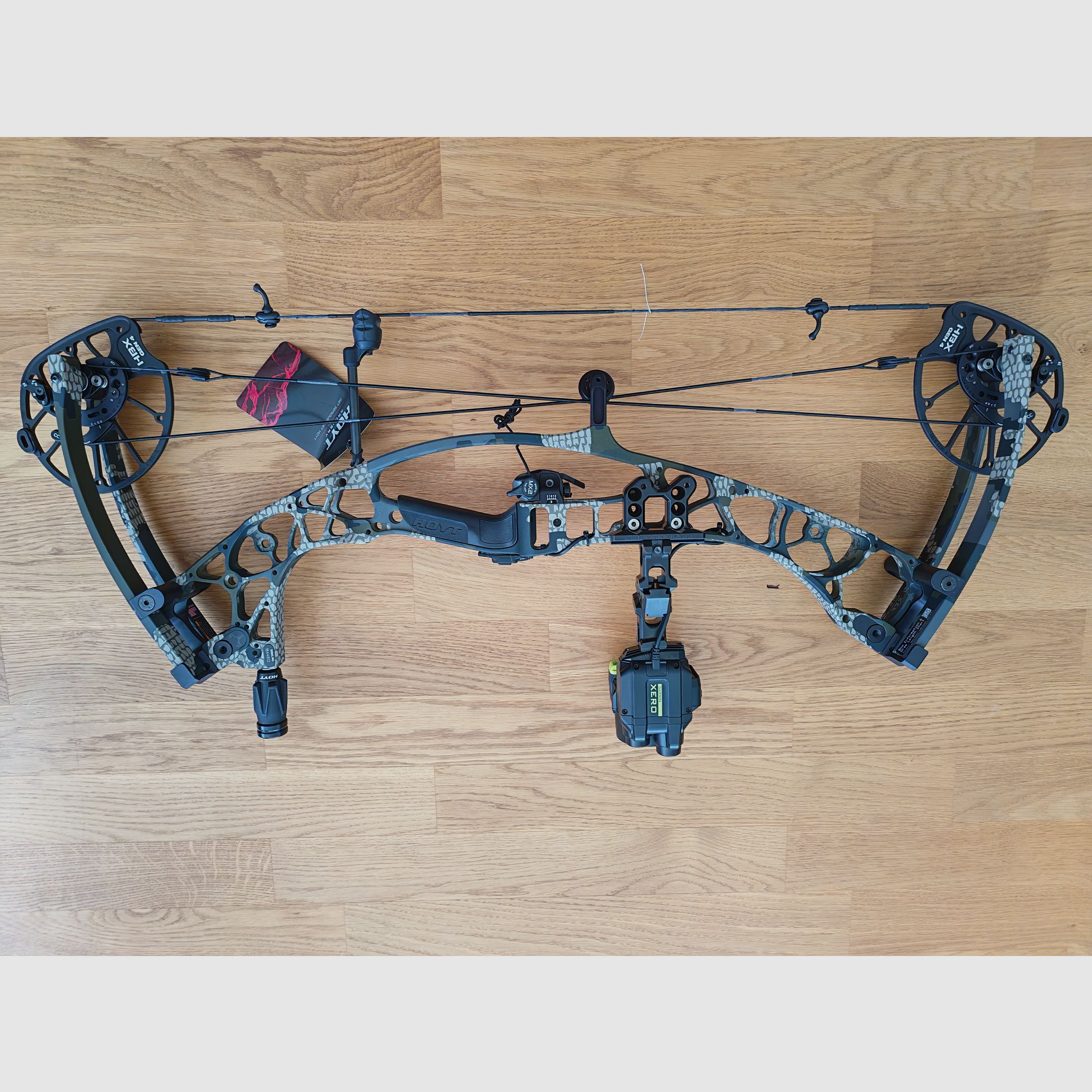 Hoyt Alpha AX-2 29 + Garmin Xero A1i + QAD Ultra Rest MX2 Set NUOVO