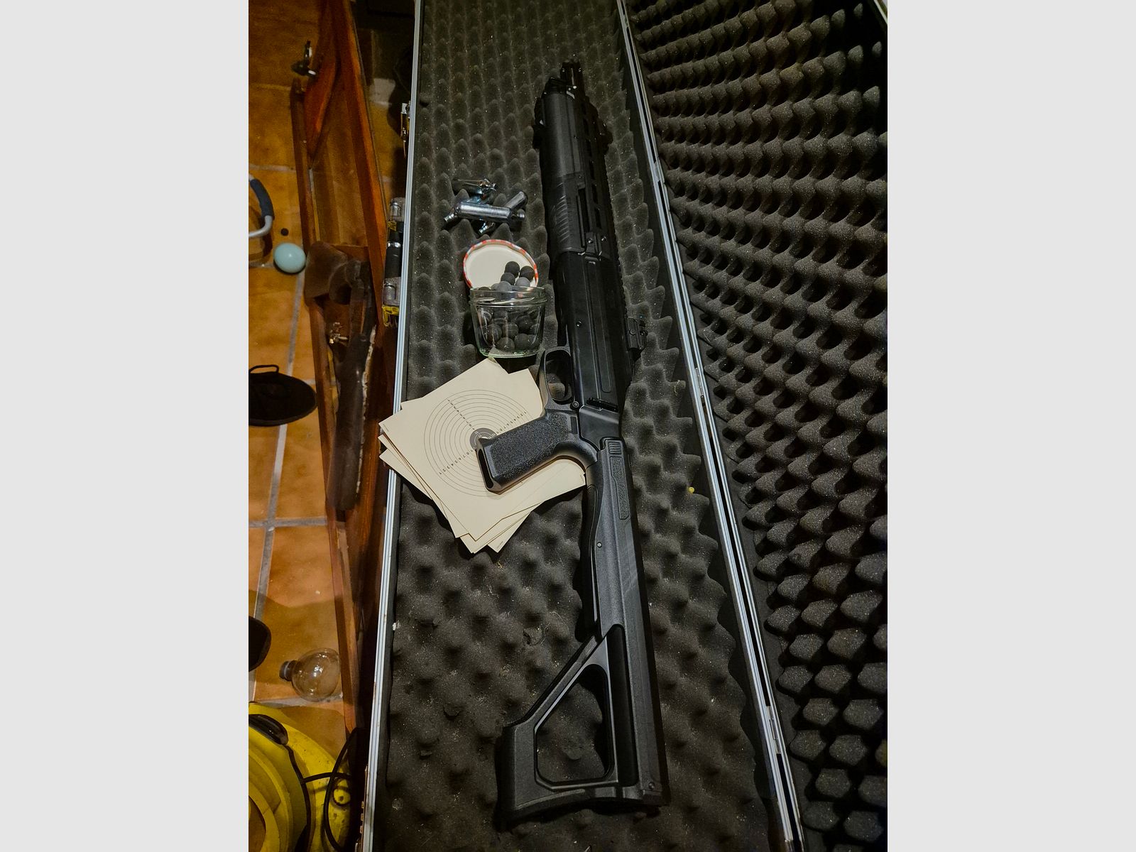 Hdx 68 with accessories. Seals new