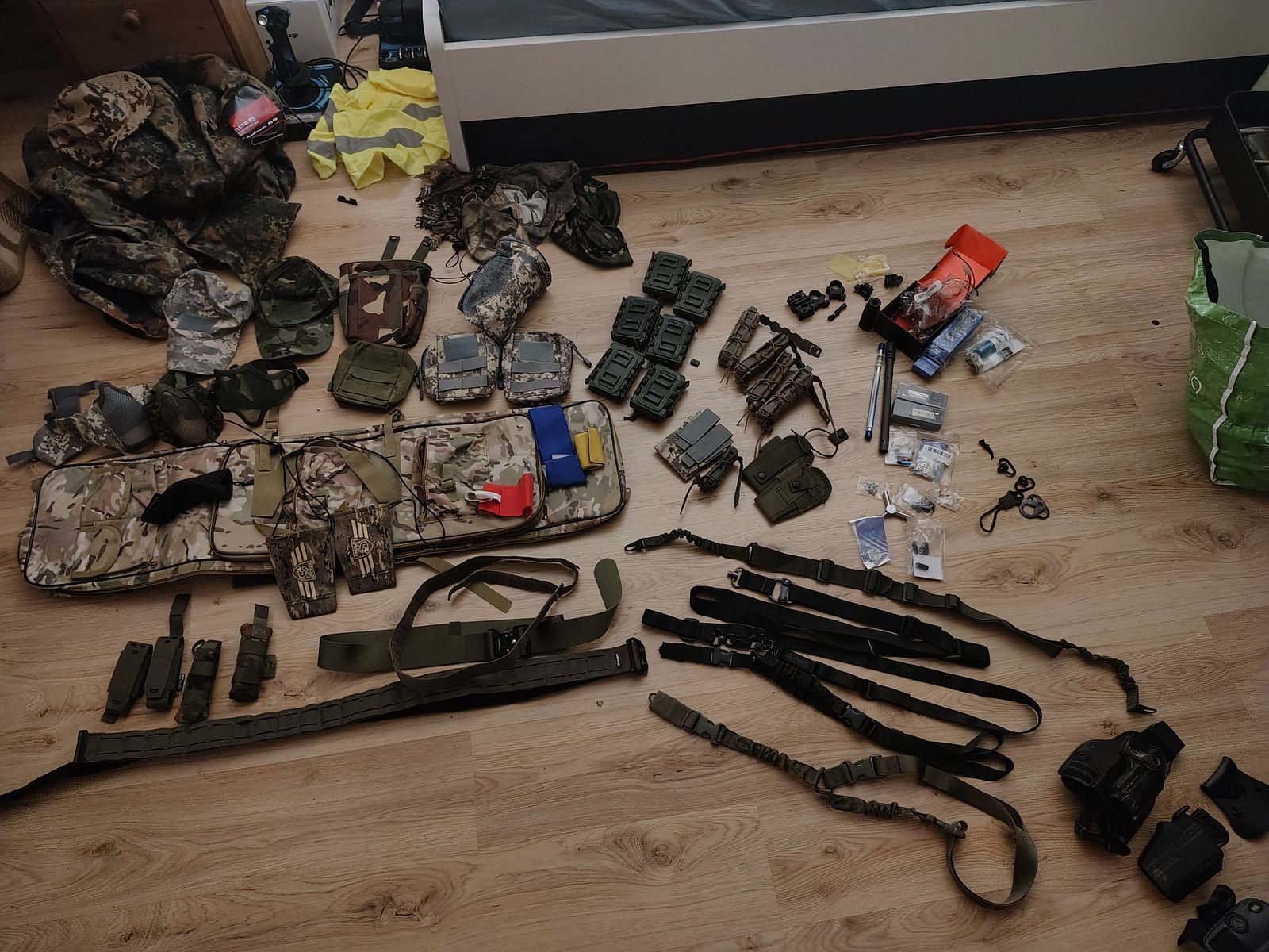 Gros lot d’équipement, technique et accessoires Airsoft
