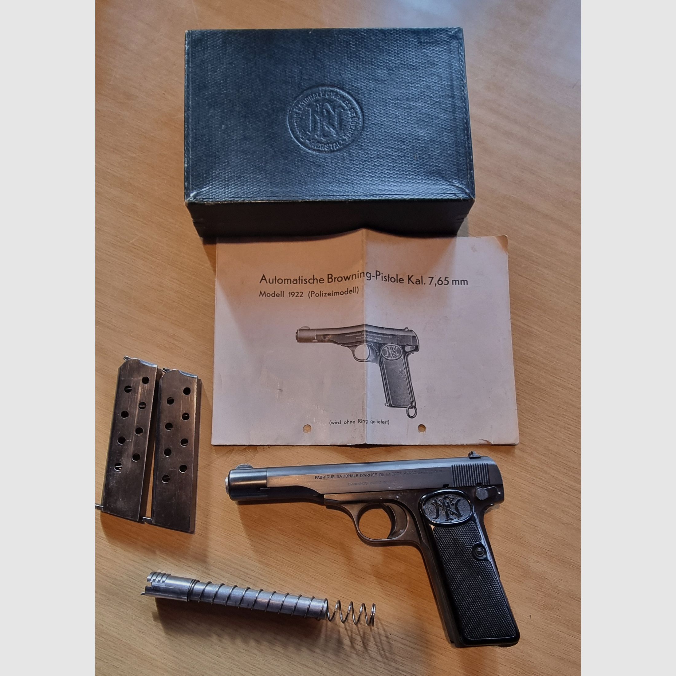 FN Modell 1922 7,65 Browning mit Wechsellauf 9mm Kurz