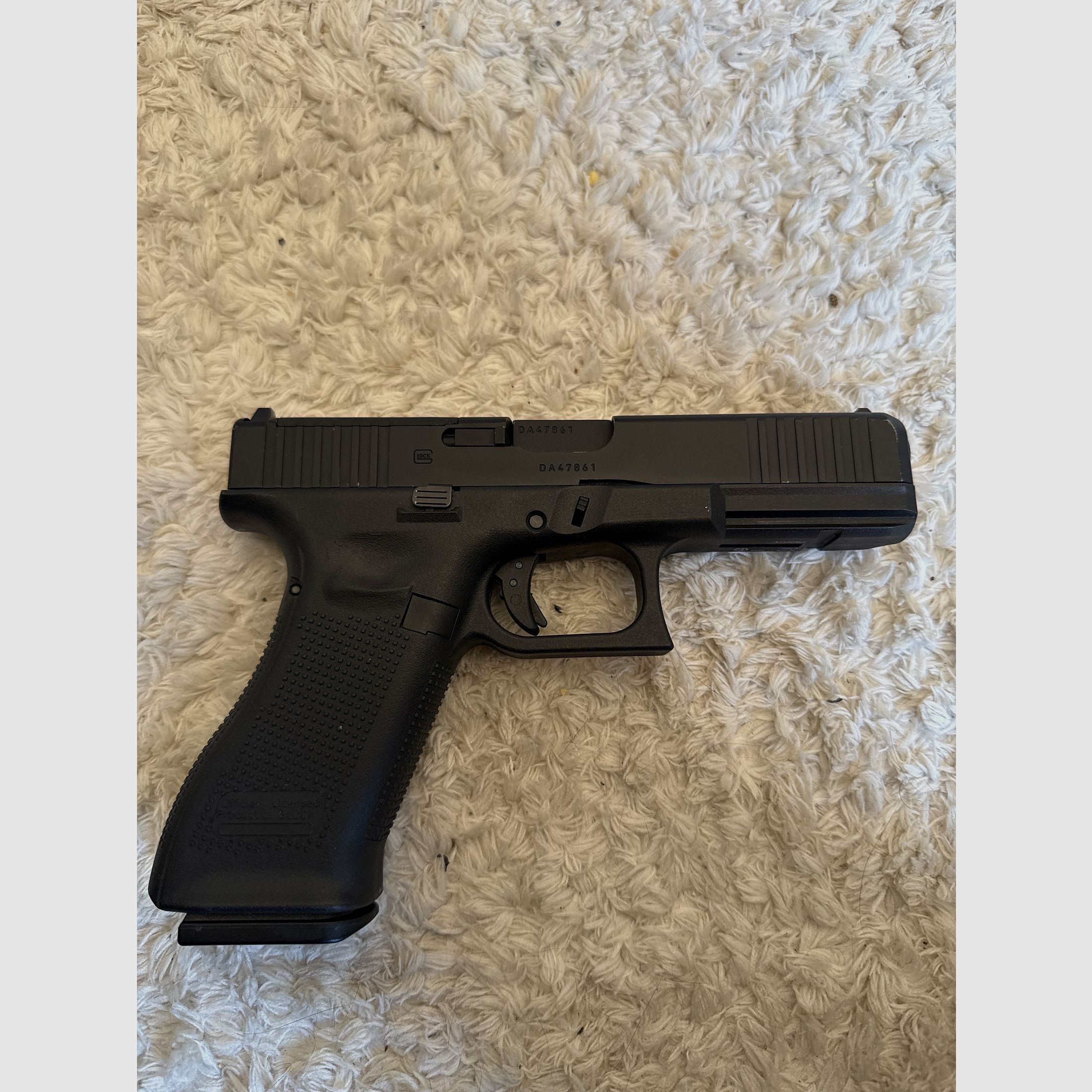 Glock 17 