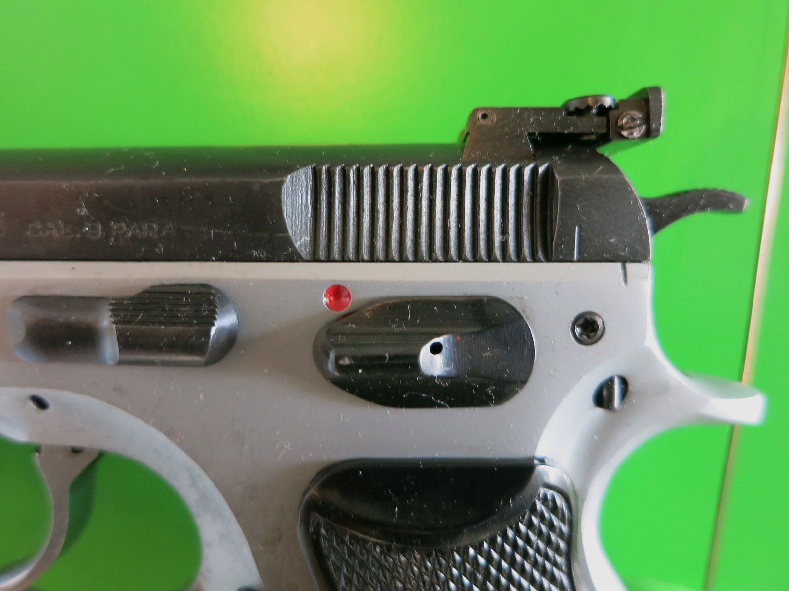 Brünner CZ75 DUO TONE bzw. ČZ 75 (Česká zbrojovka), halbauto. Selbstladepistole Kaliber 9 × 19 mm       #36