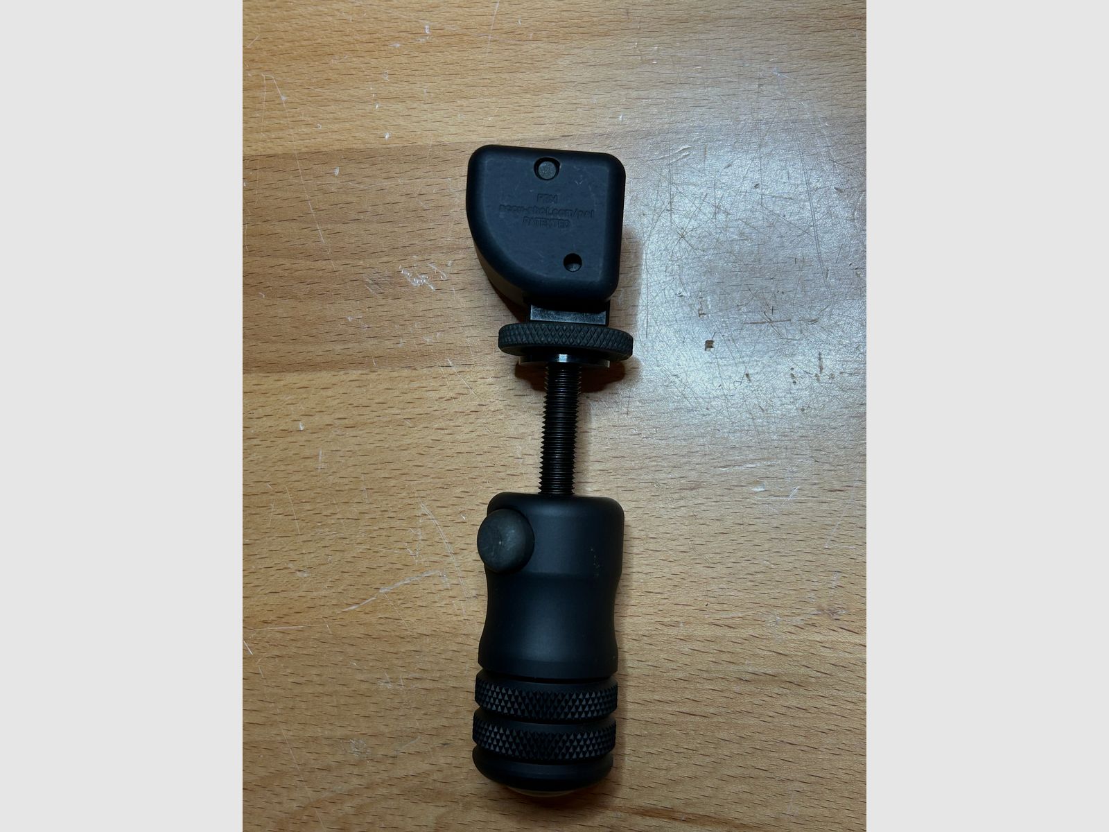 Accu Shot Precision Rail Monopod BT12-QK: 3,75-4,65" (ca. 9,5-11,8cm)