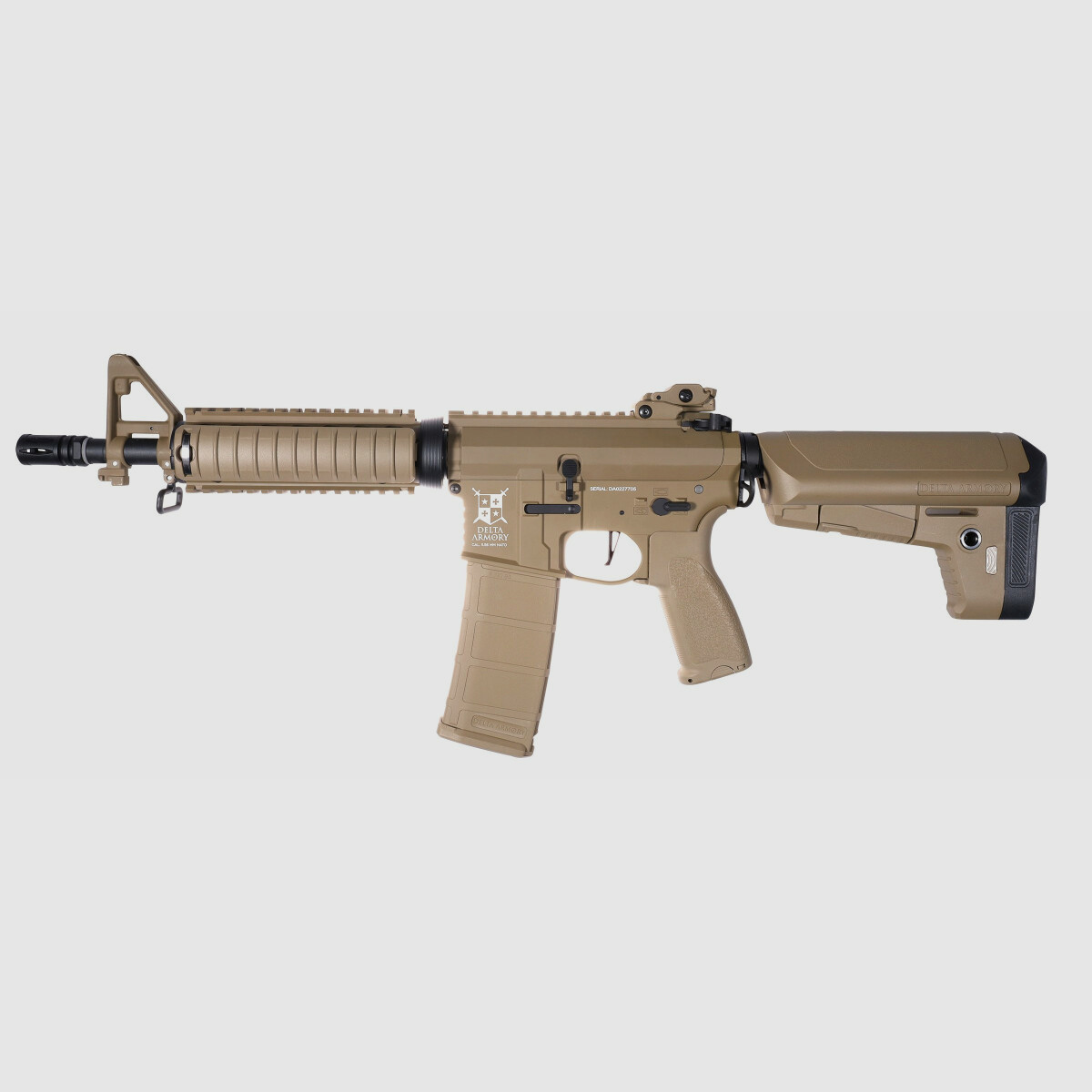 AR15 CQB-R ALPHA Metallo Completo Delta Armory Tan S-AEG Fucile Airsoft Libero da 18 Anni
