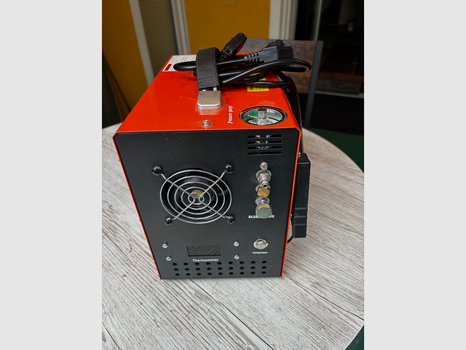 Huben K1 avec beaucoup d'accessoires.