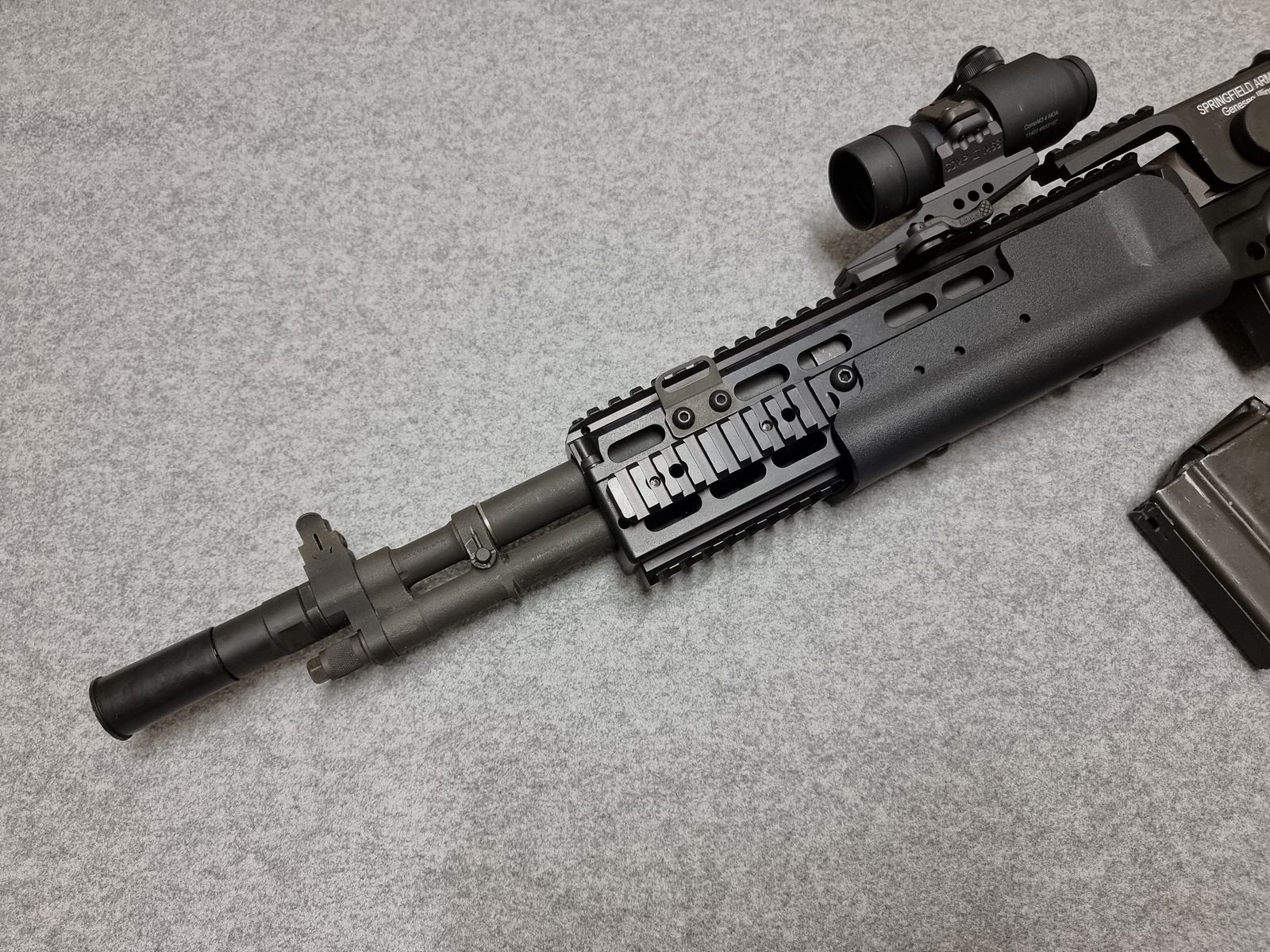 LuxDefTec LDT M14 Socom mit original Sage EBR Chassis + original Springfield Armory M1A Montage