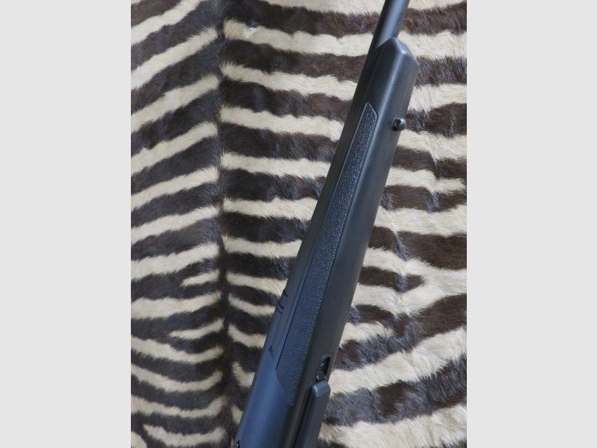 Repetierbüchse Limited Edition WINCHESTER XPR Linkshänder cal.300wm Lauf 61 cm gewinde, Bild 4 von 9