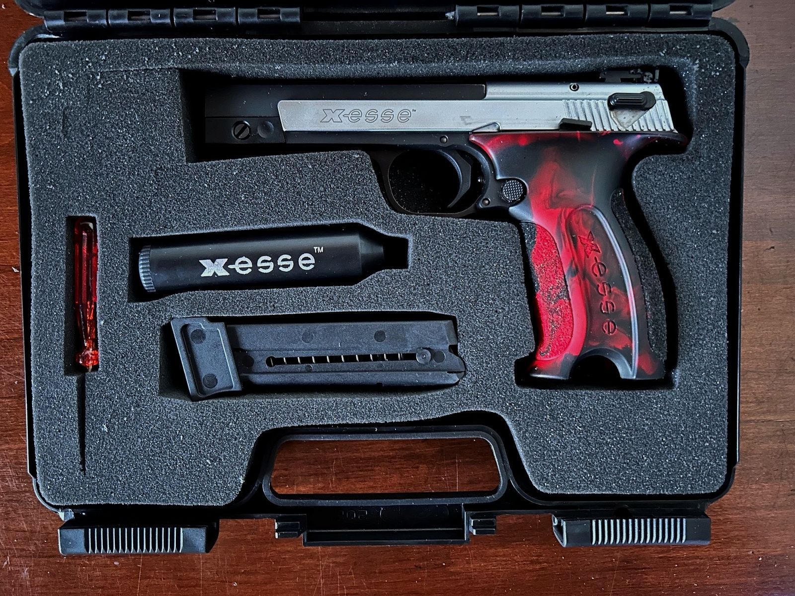 Pistol Hämmerli X-Esse Sport .22 LR – like new – complete with accessories