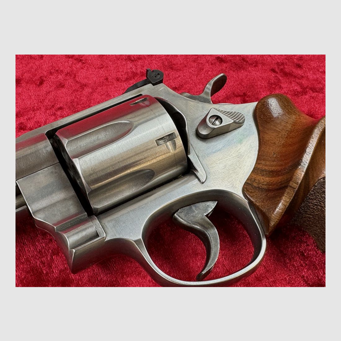 Smith & Wesson 629-5 Classic