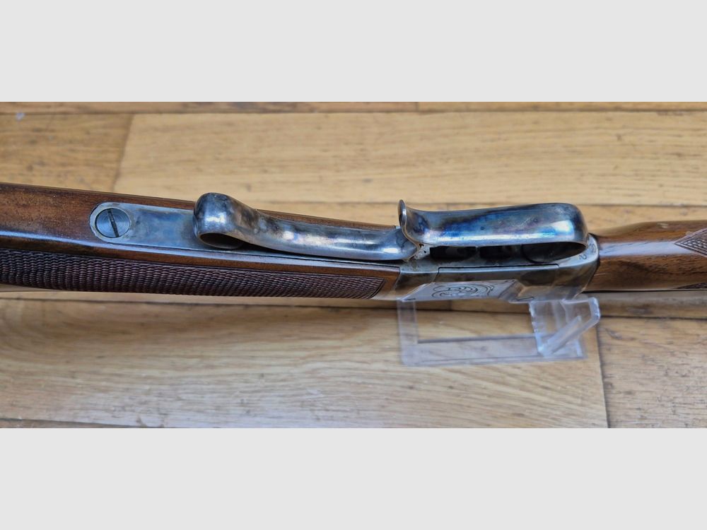 Sehr schöne Reproduktion der Präzisionsbüchse Edwin Wesson – Modell von 1845/49 – Kal. .50 – Italienische Herstellung Moffra di Mainardi für Hege in Deutschland – Schwarzpulverwaffe bekannt für ihre Langstreckenpräzision – Sehr schöne Verarbeitung – Jaspage bei 90% – Holz in TBE – Sehr schöner Lauf – Exzellente Mechanik – Waffe von 1978 – Wunderschön und selten in der Welt des Schwarzpulvers – TBE++, Bild 13 von 39