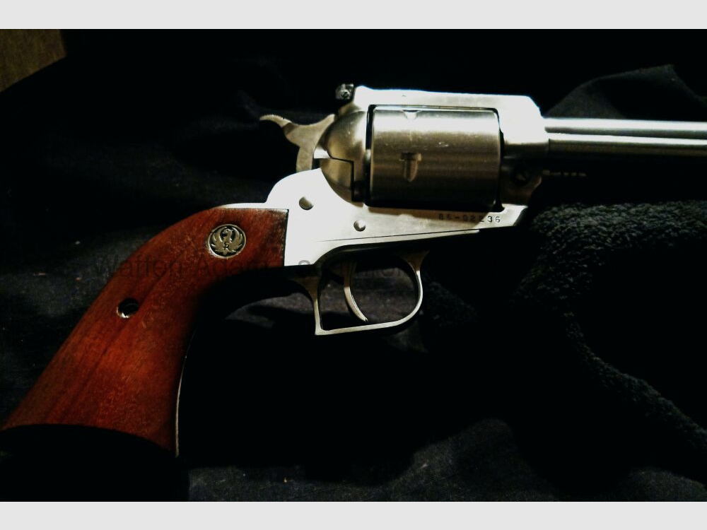 Ruger New Model Super Blackhawk 10,5 Zoll