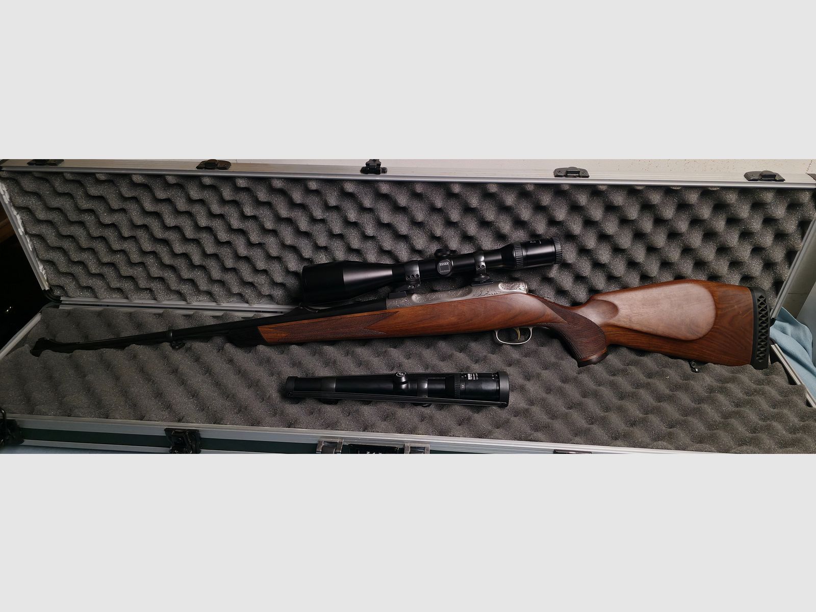 Sauer 90 Luxus Kal. 30-06 mit Zeiss Diavari-Z 3-12x56 und Zeiss Diavari-C 1,5-4,5x18