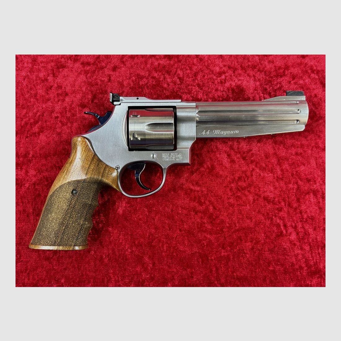 Smith & Wesson 629-5 Custom-Gun-Shop