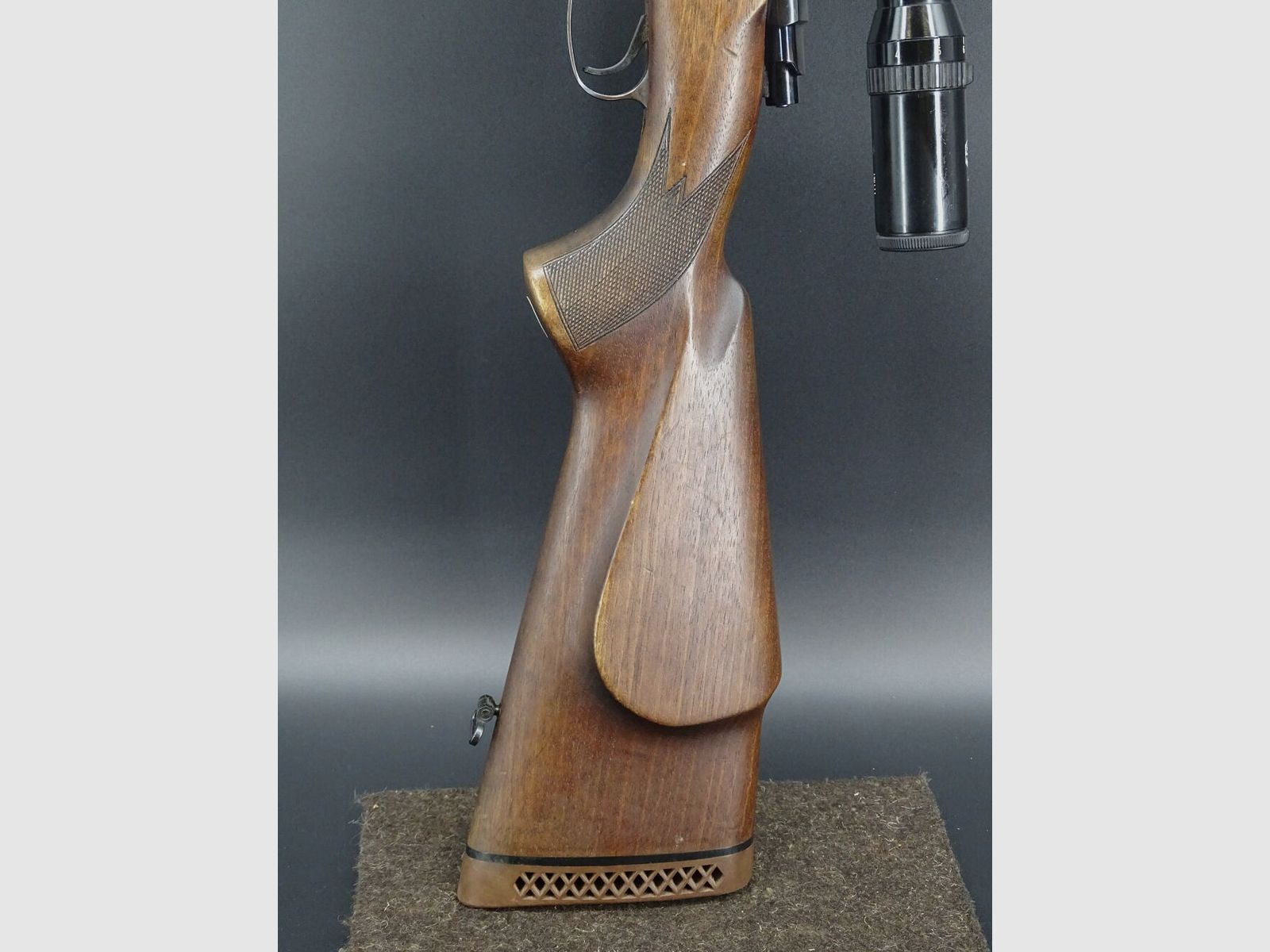 St Barbara 98 kaliber 7x64 ZF Schmidt & Bender 4-12x42 98 met S&B