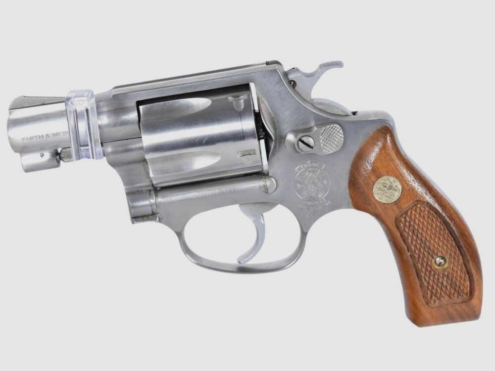 Smith & Wesson 60