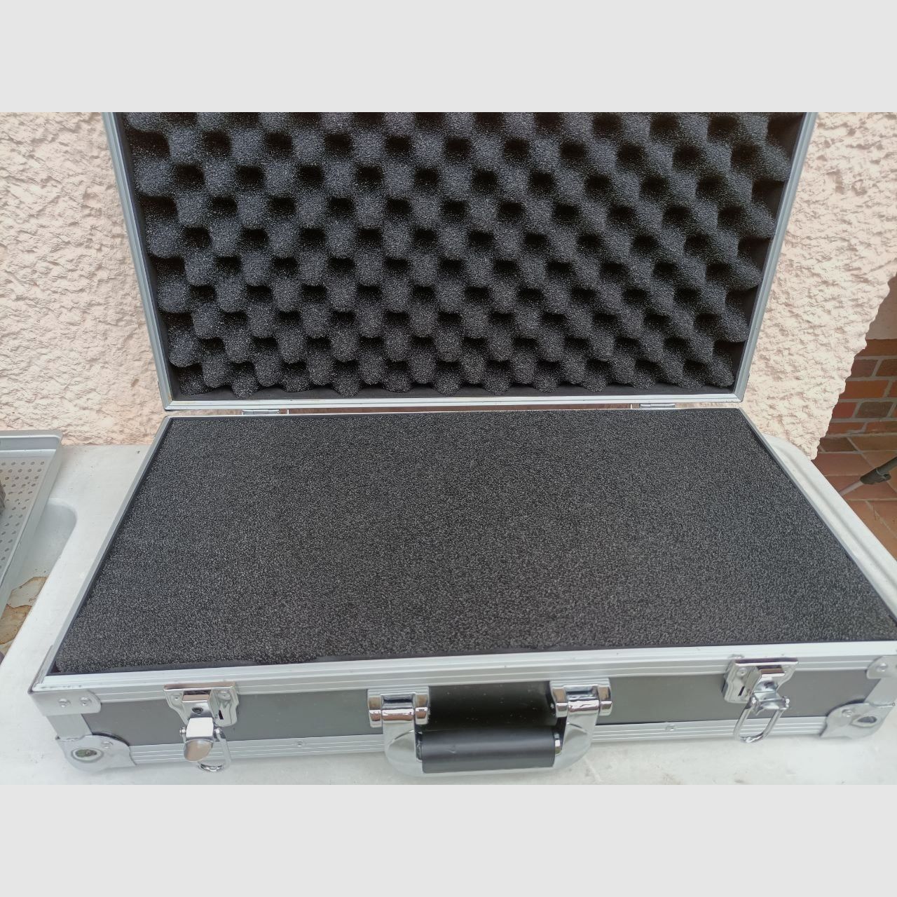 2x valigie per armi grandi e piccole con serratura e 2 chiavi ciascuna