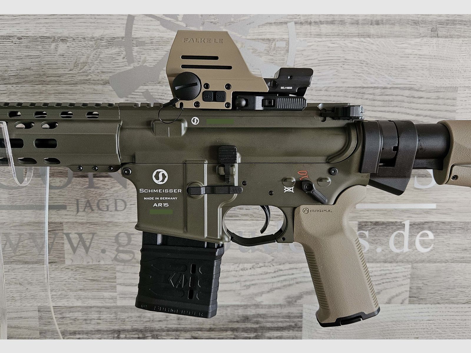 Schmeisser AR15 M4FL 14,5" OD Green Sondermodell MAGPUL Kal. .223Rem mit Optik - versandkostenfrei - Neuware vom Fachhandel