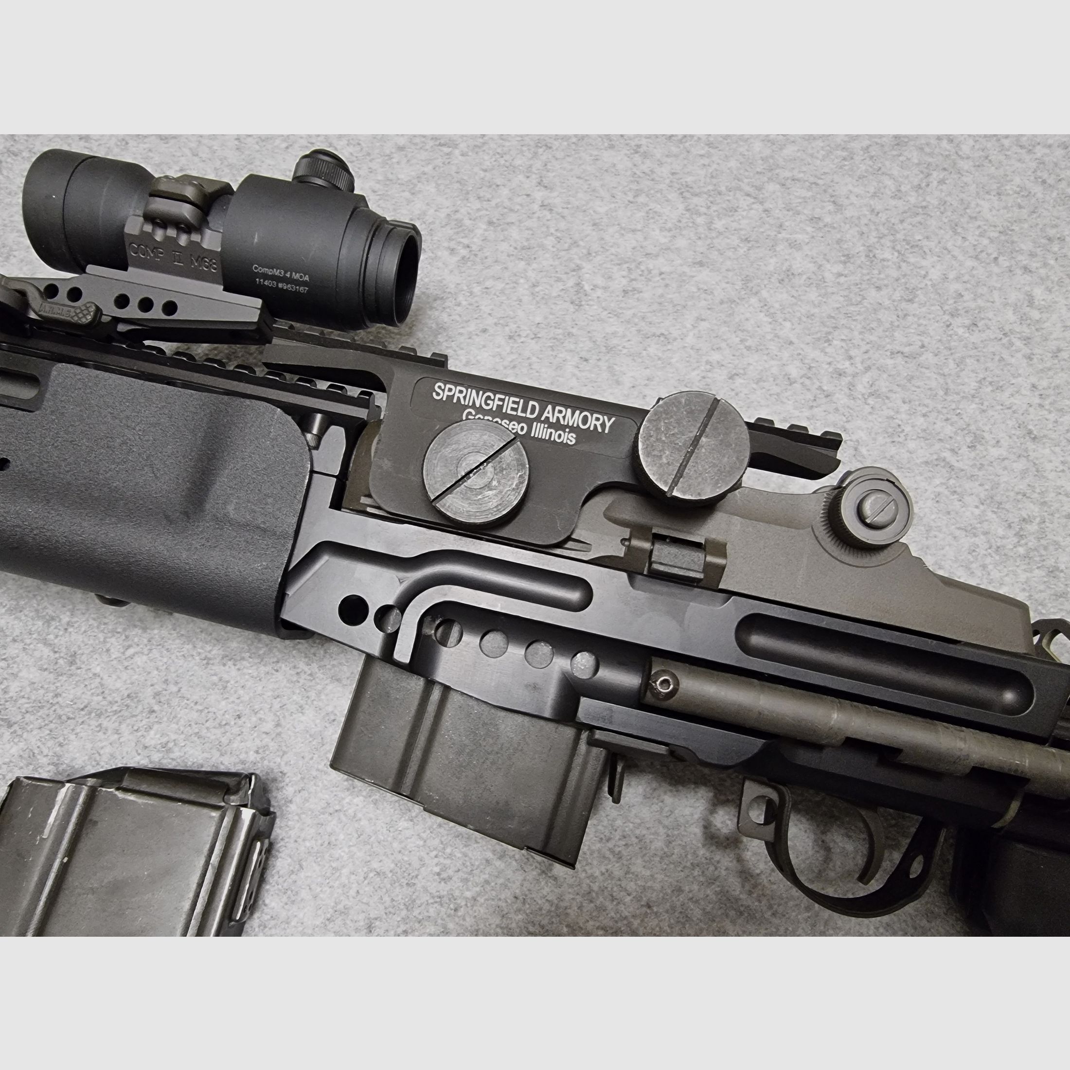 LuxDefTec LDT M14 Socom mit original Sage EBR Chassis + original Springfield Armory M1A Montage