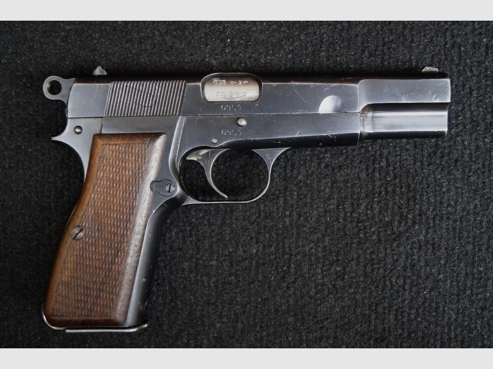 Fabrique Nationale d’Armes de Guerre	 FN High Power M1946