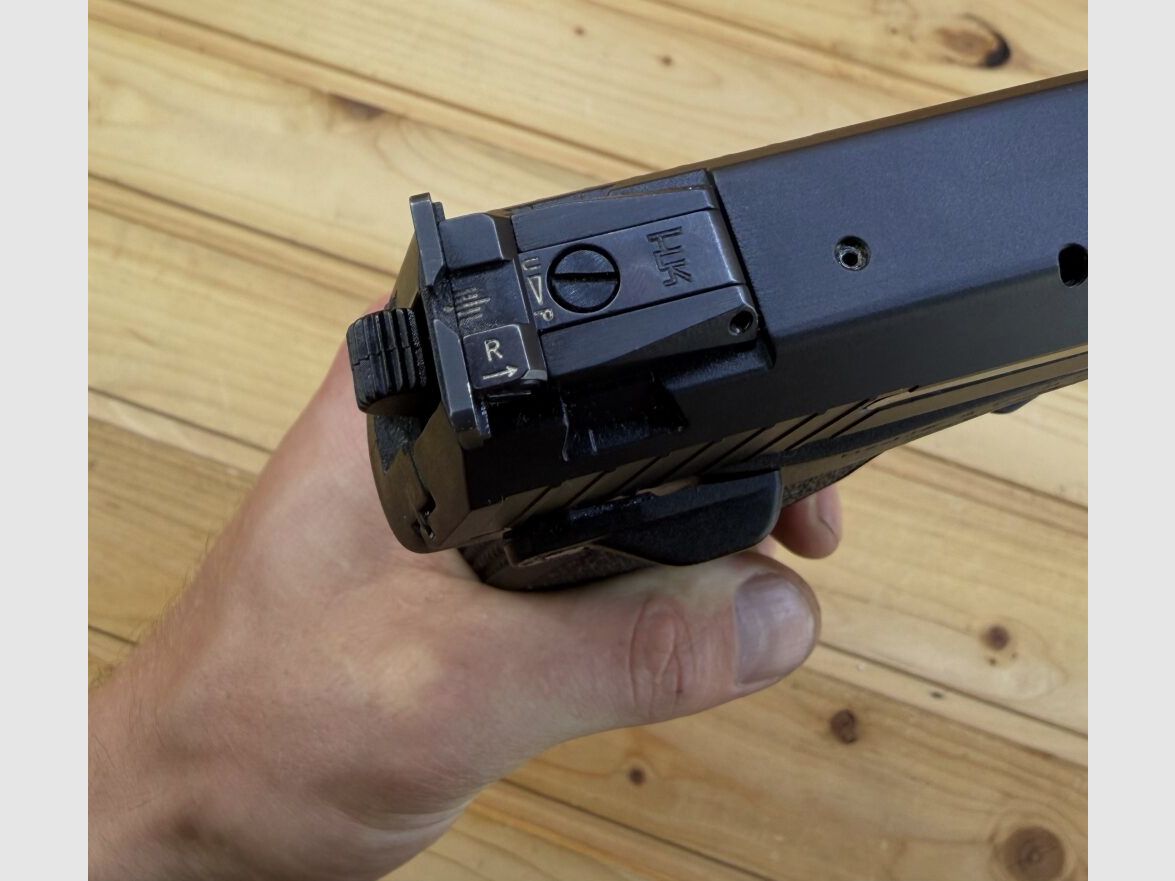 halbautomatische SA/DA Pistole H&K USP EXPERT .45 AUTO mit 1x Magazin .45Auto