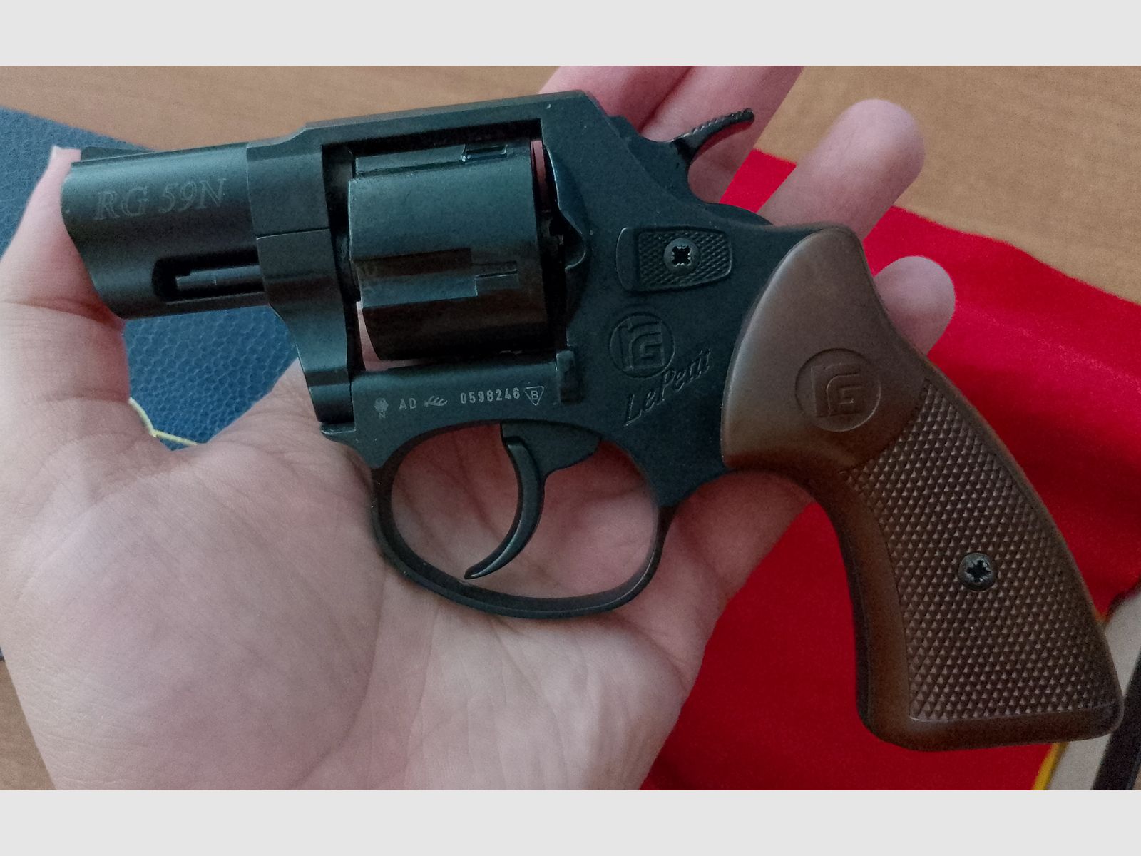 Röhm RG 59N Le Petit Schreckschussrevolver im Kaliber 9mm R.K. mit OVP!
