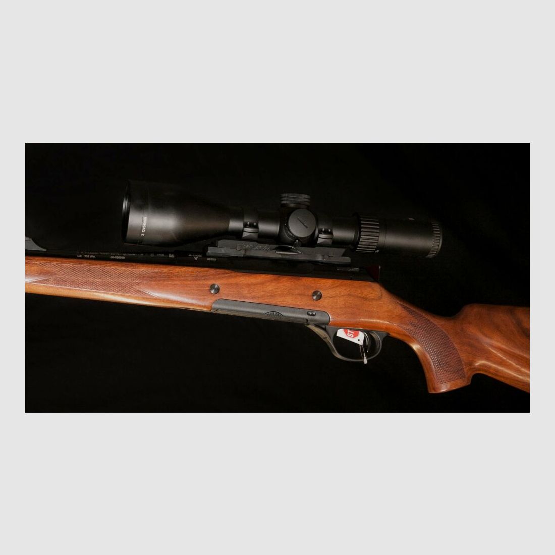 Kompletny zestaw młodego myśliwego z karabinem powtarzalnym z lunetą luksusową, drewno Haenel Jäger 10 Timber Edition, montaż Dentler