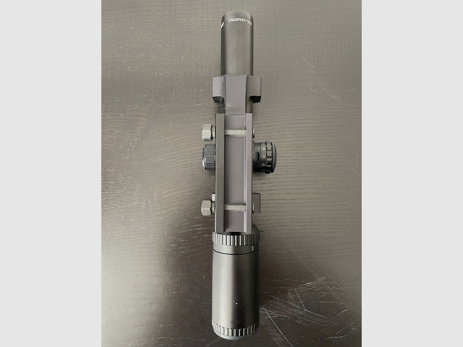 Optique de lunette Bushnell Trophy XLT 1-4x24mm avec montage Leupold LPVO