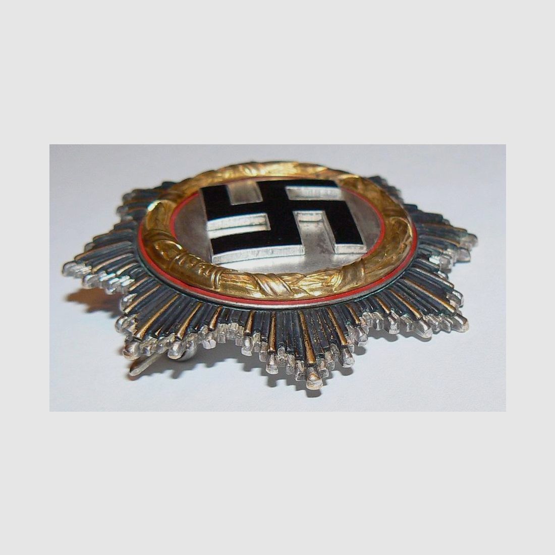 Deutsches Kreuz mit Etui aus Wk2 