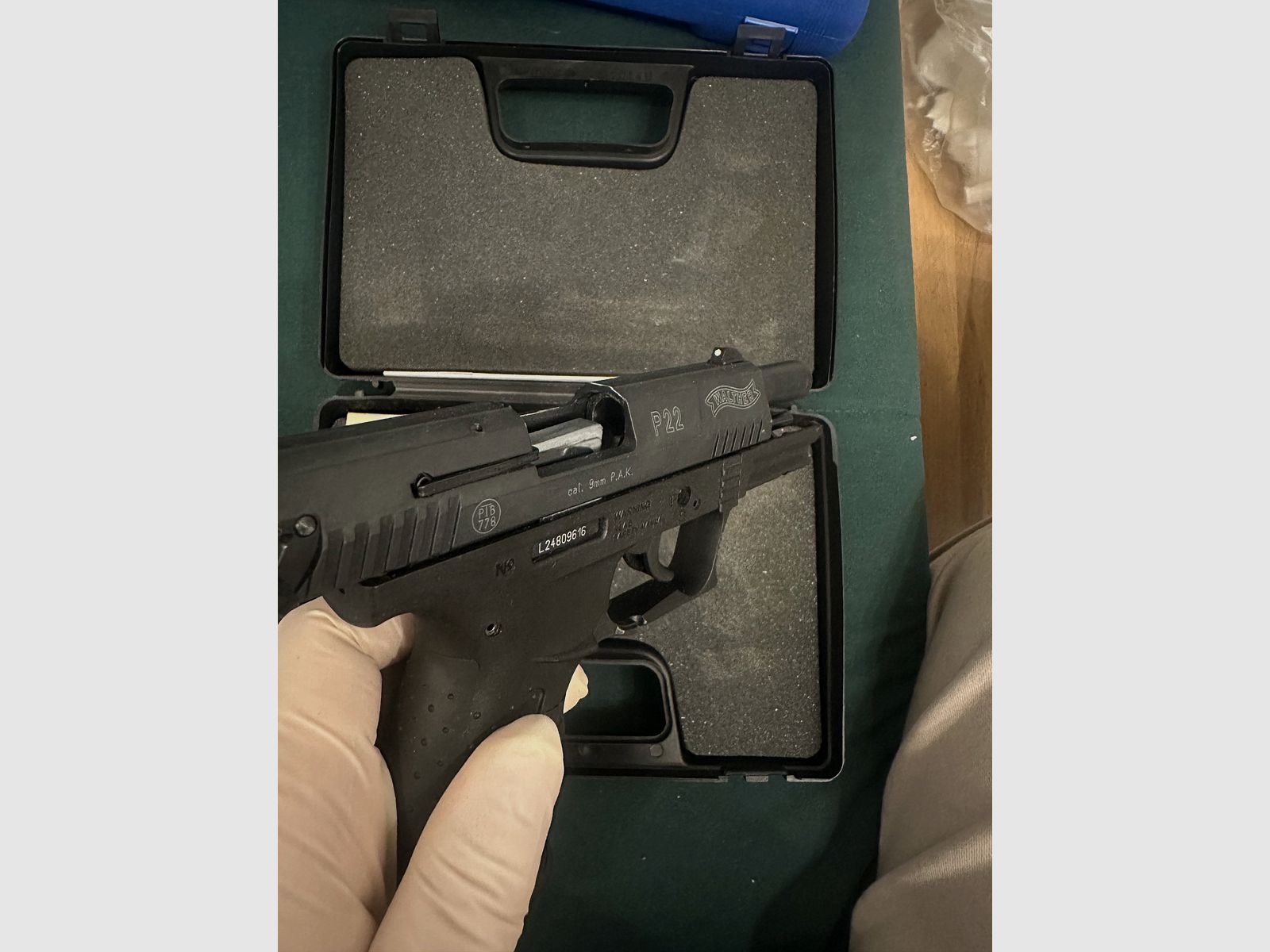 Umarex Walther P 22 ,  cal.  9mm P. A. , schwarz 