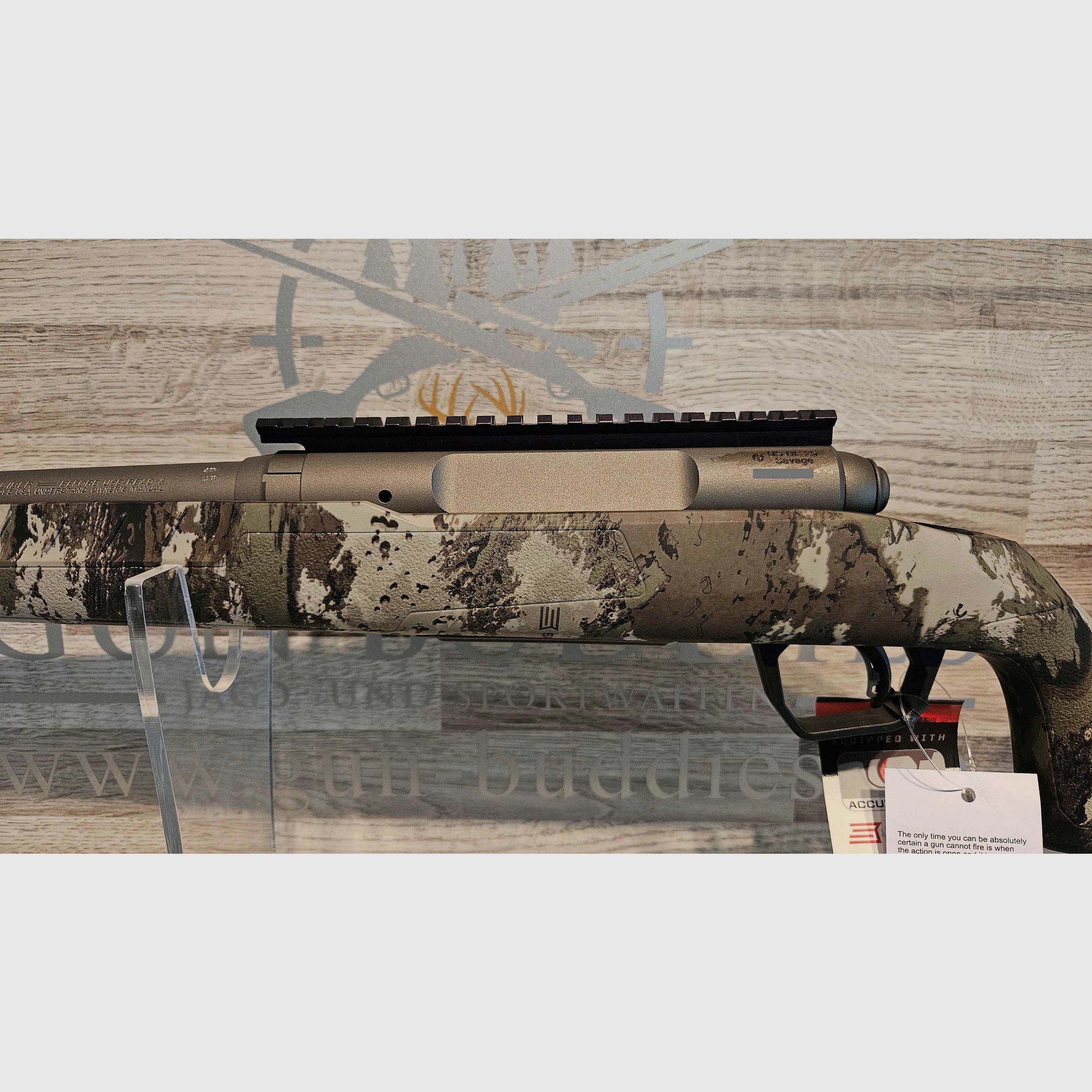 Neuware vom Fachhandel - Repetierbüchse Savage AXIS 2 PRO Woodland .223Rem mit Mündungsgewinde