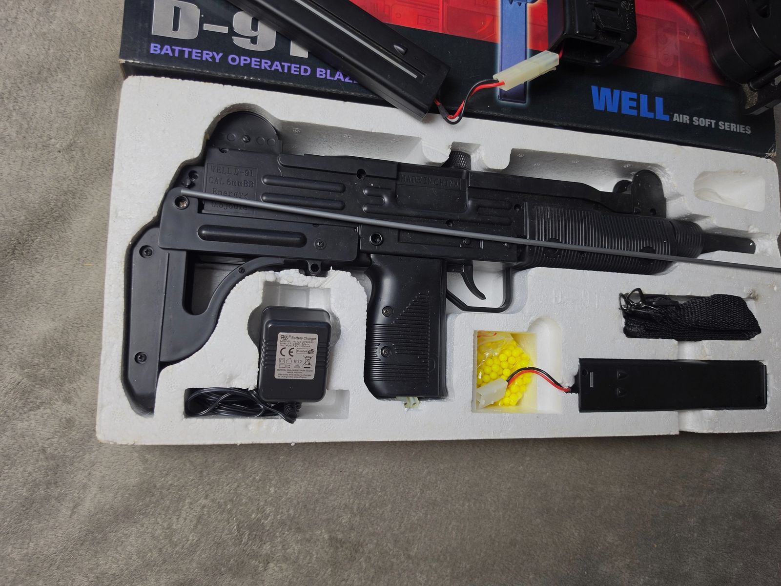 2x WELL D-91 UZI Airsoft SMG eléctrica Softair lote / set, imagen 8 de 9