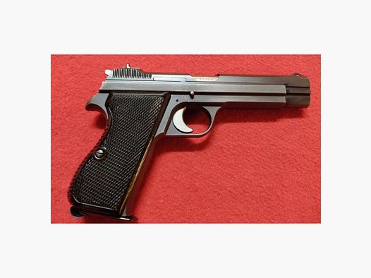 Sig Sauer Pistol .210-2 cal. 7.65x22