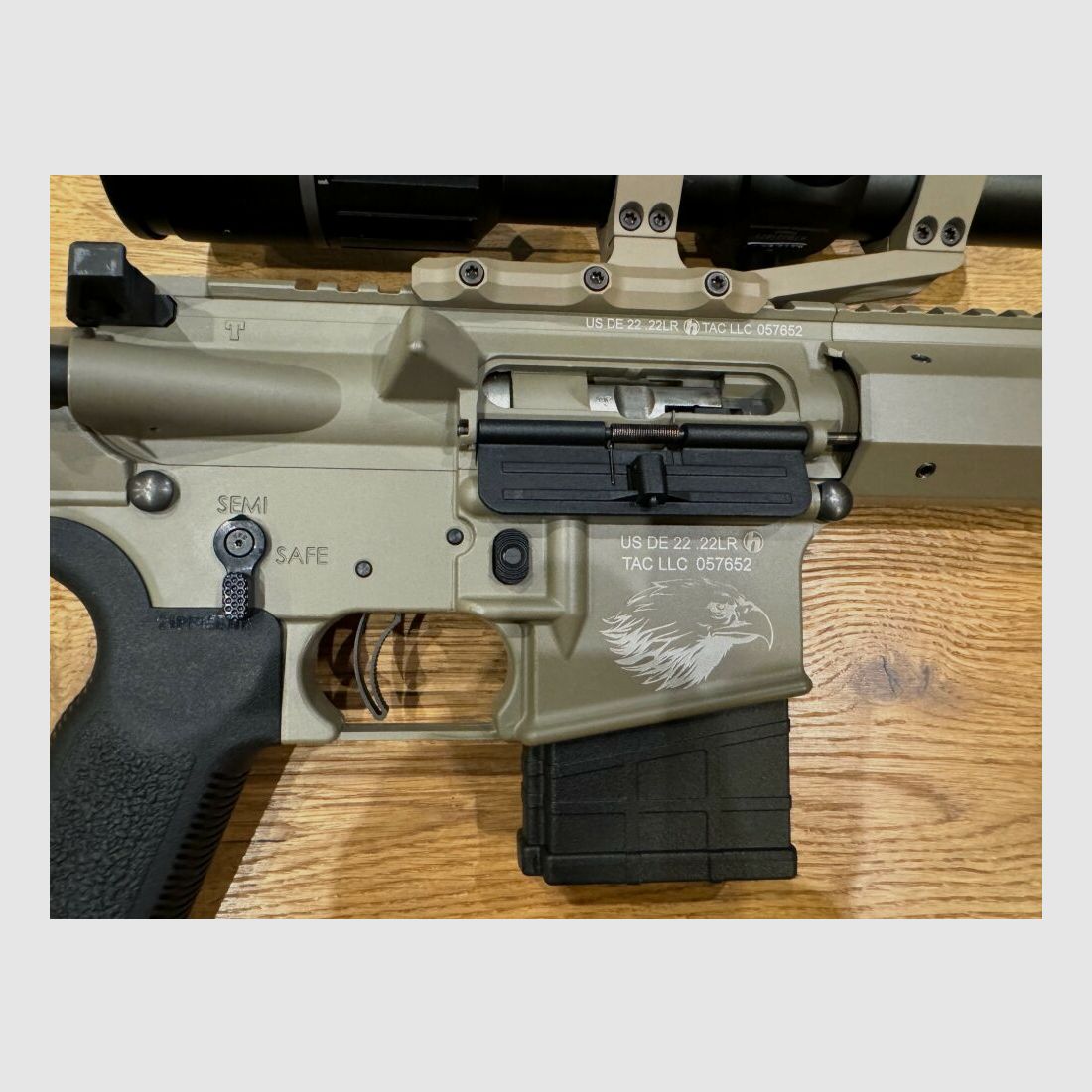 Tippmann M4-22 Elite GS Eagle FDE con mira Burris + montaje + culata Magpul