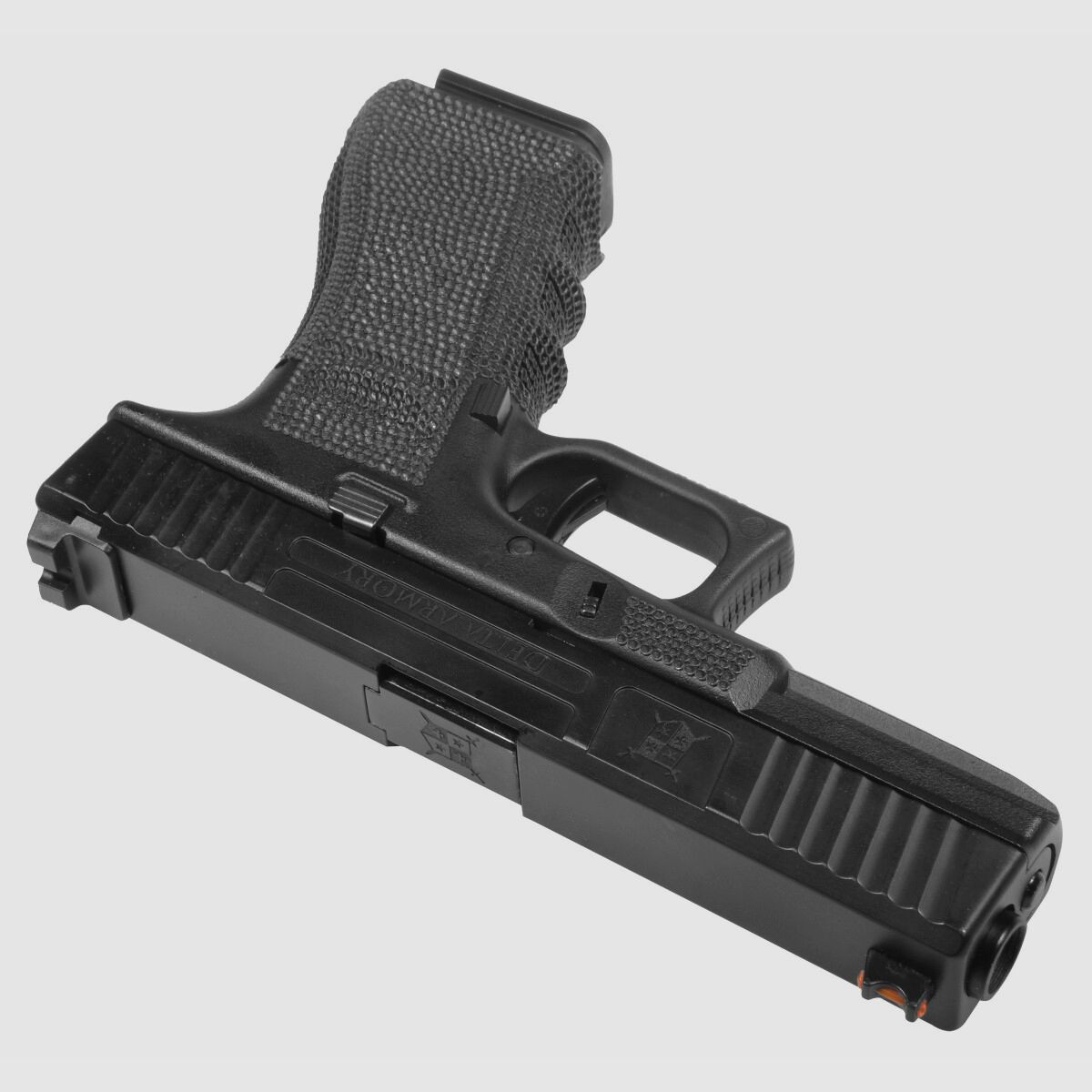 P04 GBB Airsoft Pistole in Schwarz | Delta Armory