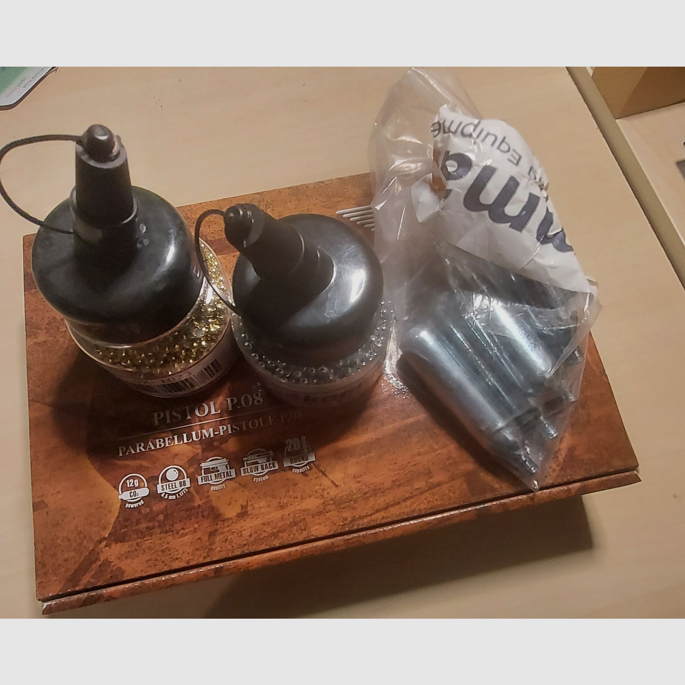 Umarex Legends P08 Blowback Pistolet à air CO2