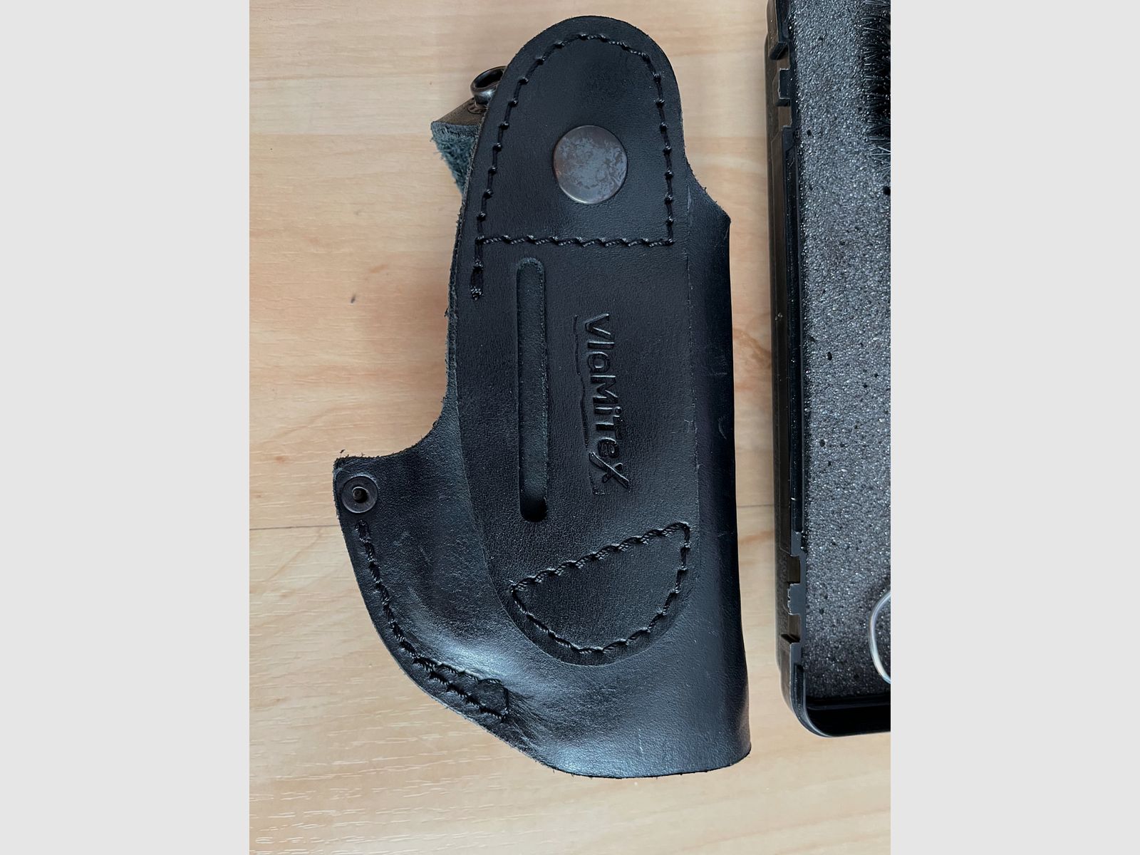 Zoraki 906 pistola 9mm P.A.K nero-cromo + fondina in pelle IWB, immagine 6 di 7