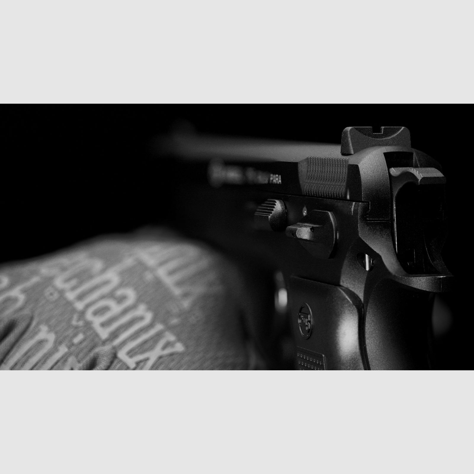 Pistole CZ 75 mit Stahlkugel CO2-Antrieb, Bild 3 von 10