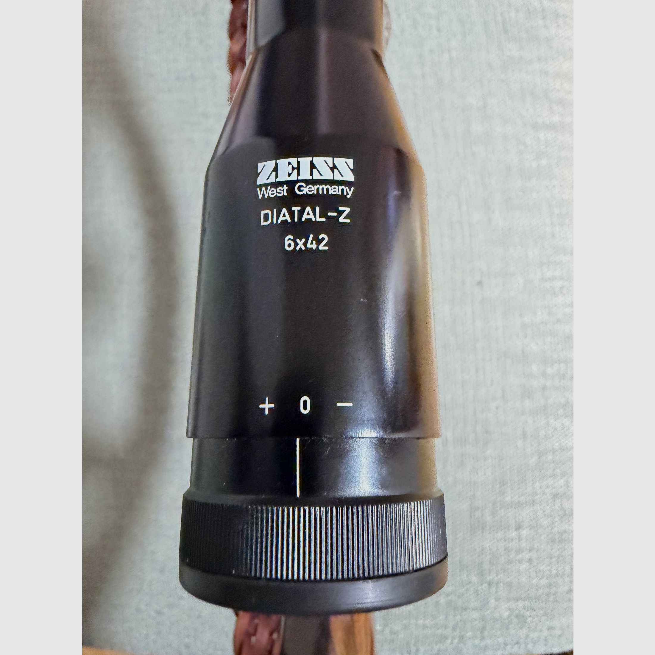 Edle Borovnik Kipplaufbüchse · 6,5×68 R · inkl. Zielfernrohr 6×42 · inkl. 40 Schuss (eingeschossen)