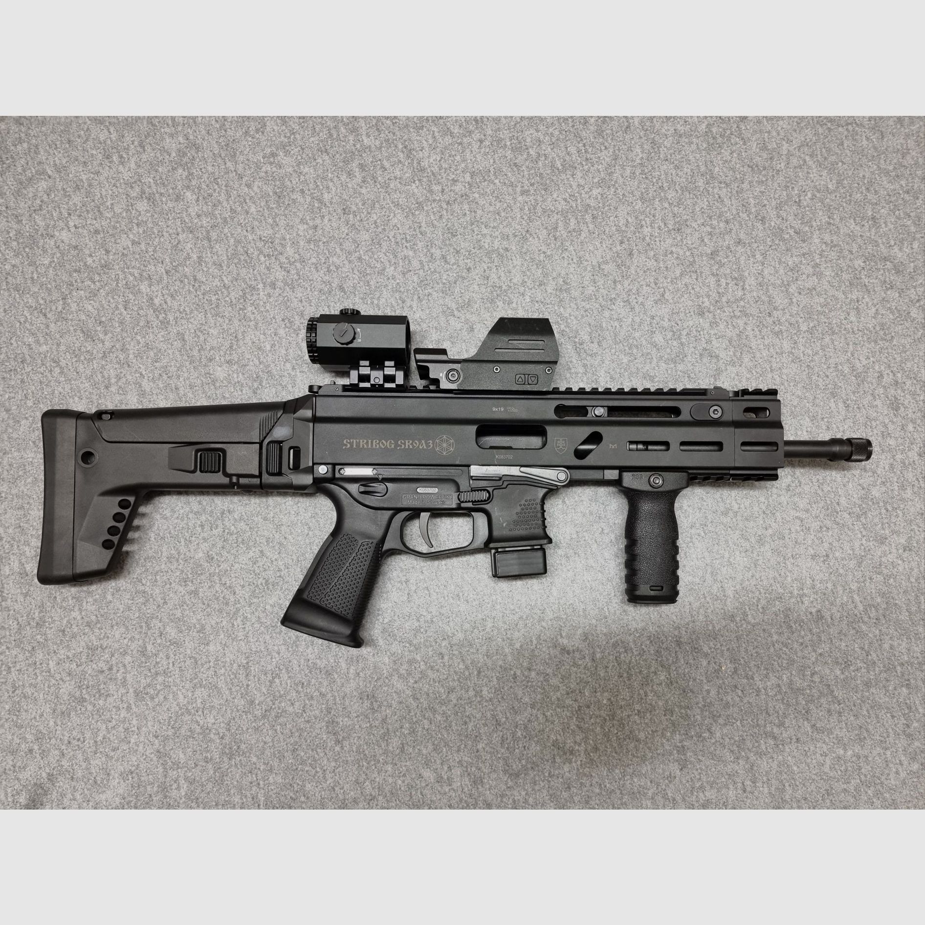 Grand Power Stribog Halbautomat/PCC - 9mm Luger - wie H&K SP5 B&T APC9 CZ Evo - SET